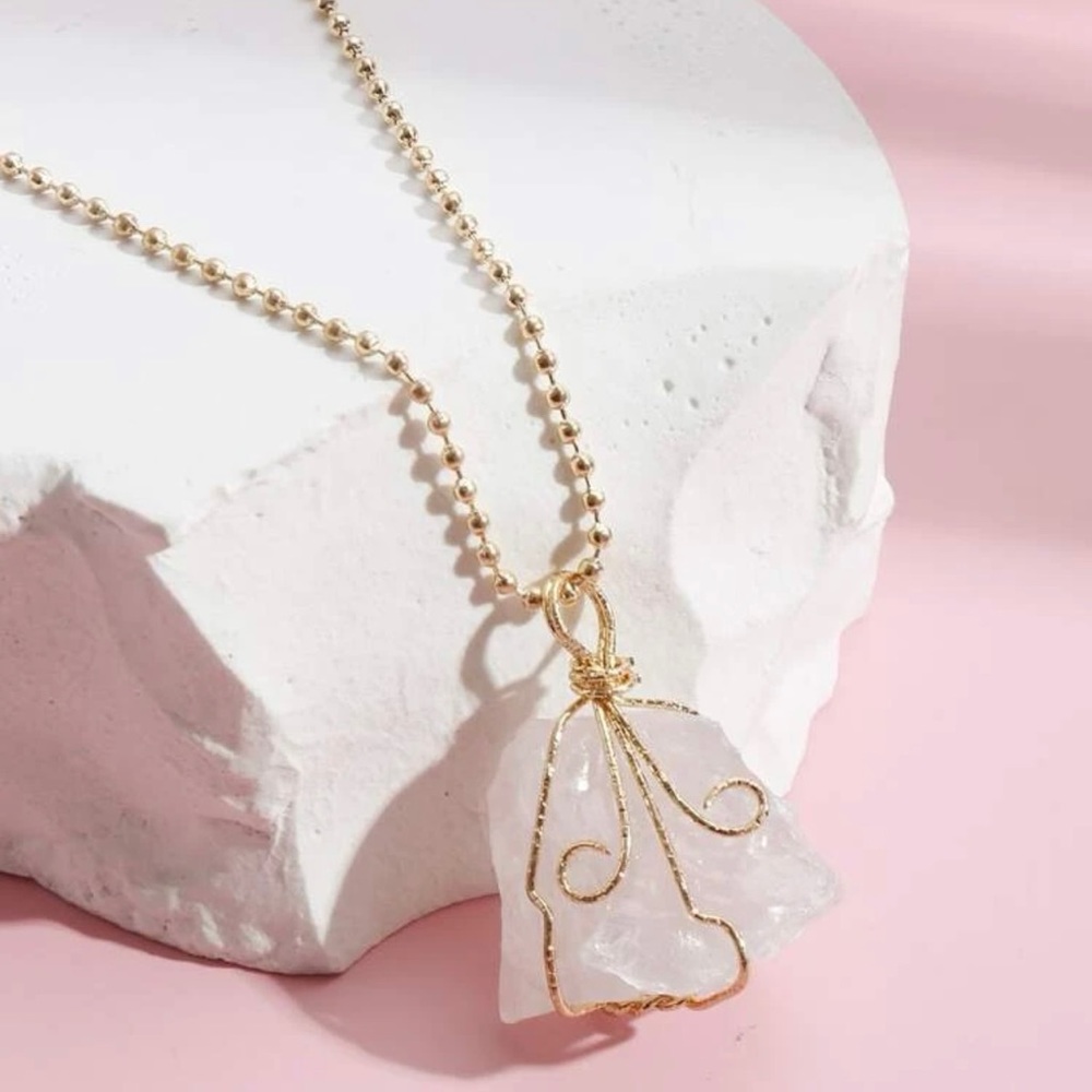 Crystal Pendant Necklace Gold